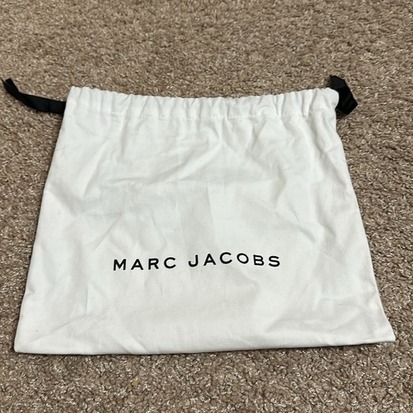 Marc Jacob’s - Picture 12 of 13